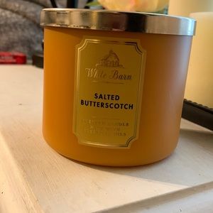 Bath & Body Works salted caramel 3wick new